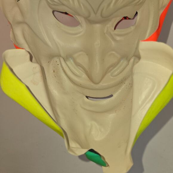 Devil Halloween Mask Black Light Reactive Zest Bar Giveaway 1960s Vacuform - Picture 14 of 15